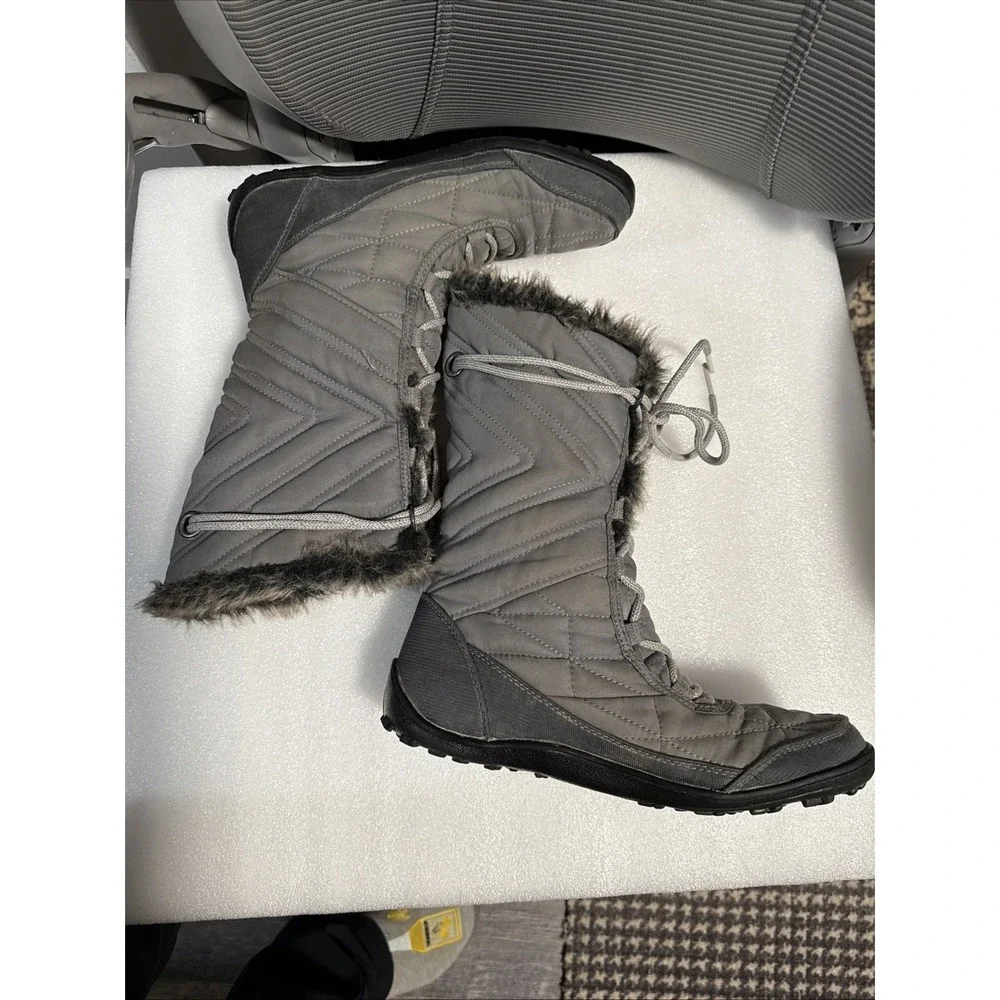 Columbia Women's Minx Mid III Black Boots Waterproof Sz 9 Winter Snow Omni- Grip